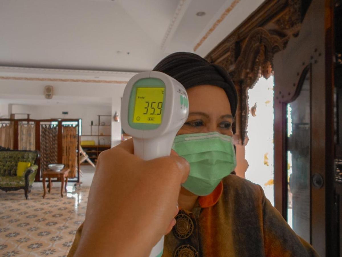 นดาเลม นูริยัต Hotel สเลมาน ภายนอก รูปภาพ